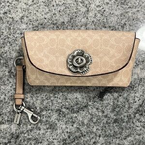 Coach Tea Rose Sunglasses Case